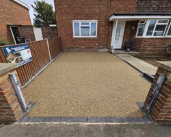 After - Charcoal Block Edging / Finished in Farmhouse Gold Resin Bound